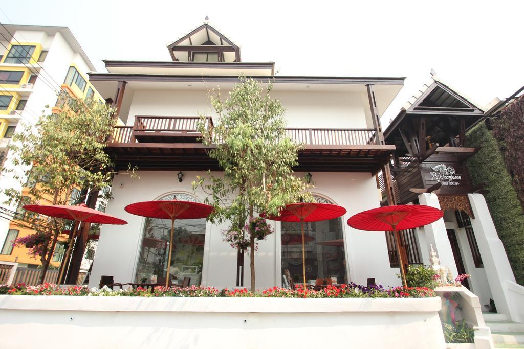 Ratchiangsaen Flora House Hotel Chiang Mai Exterior foto